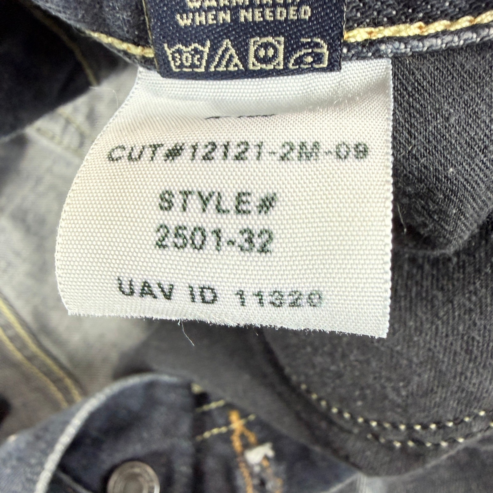 American Eagle Jeans Mens 32×32 Blue Straight Button Fly Y2K Rugged Workwear