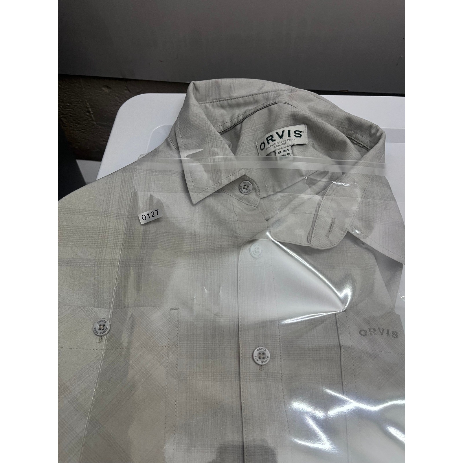 Orvis Mens XL Gray Plaid Short Sleeve Button Down Shirt Dual Pocket Classic Col.