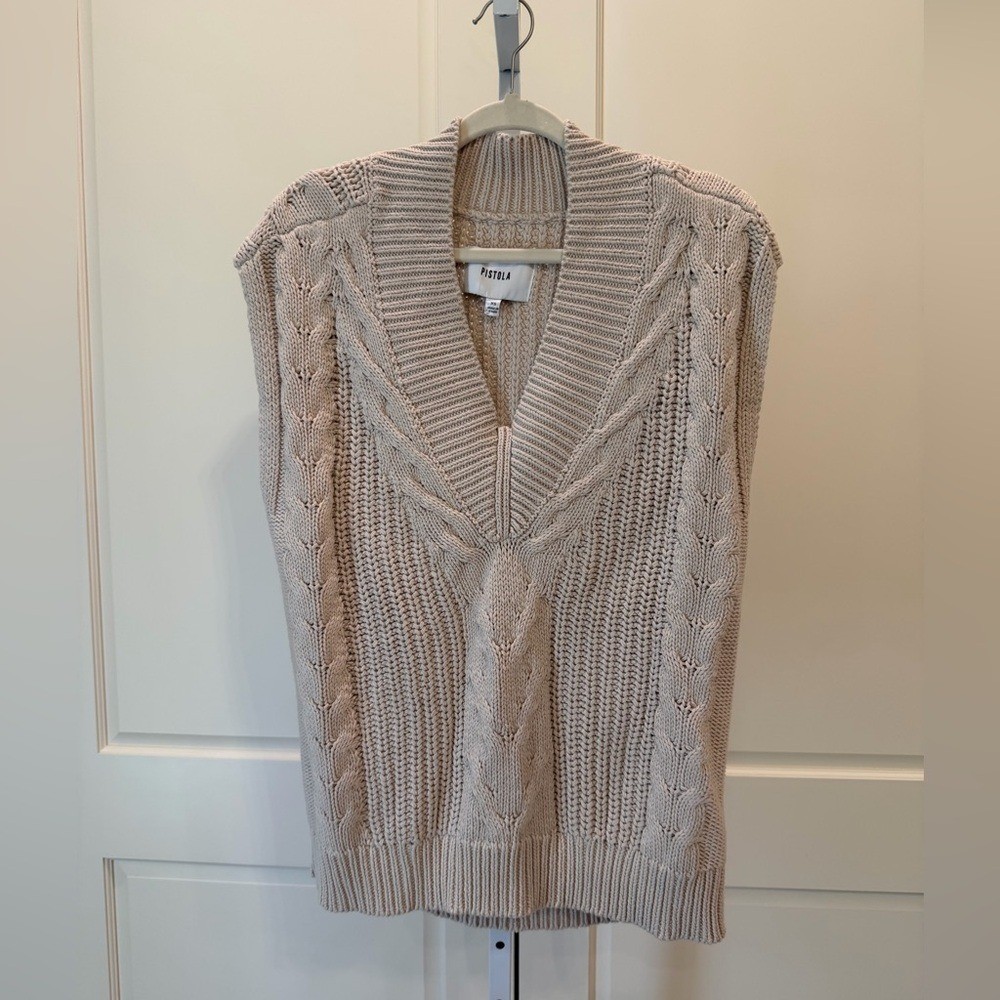 Pistola Revolve Kiran oversized sweater vest in ecru color. Size XS