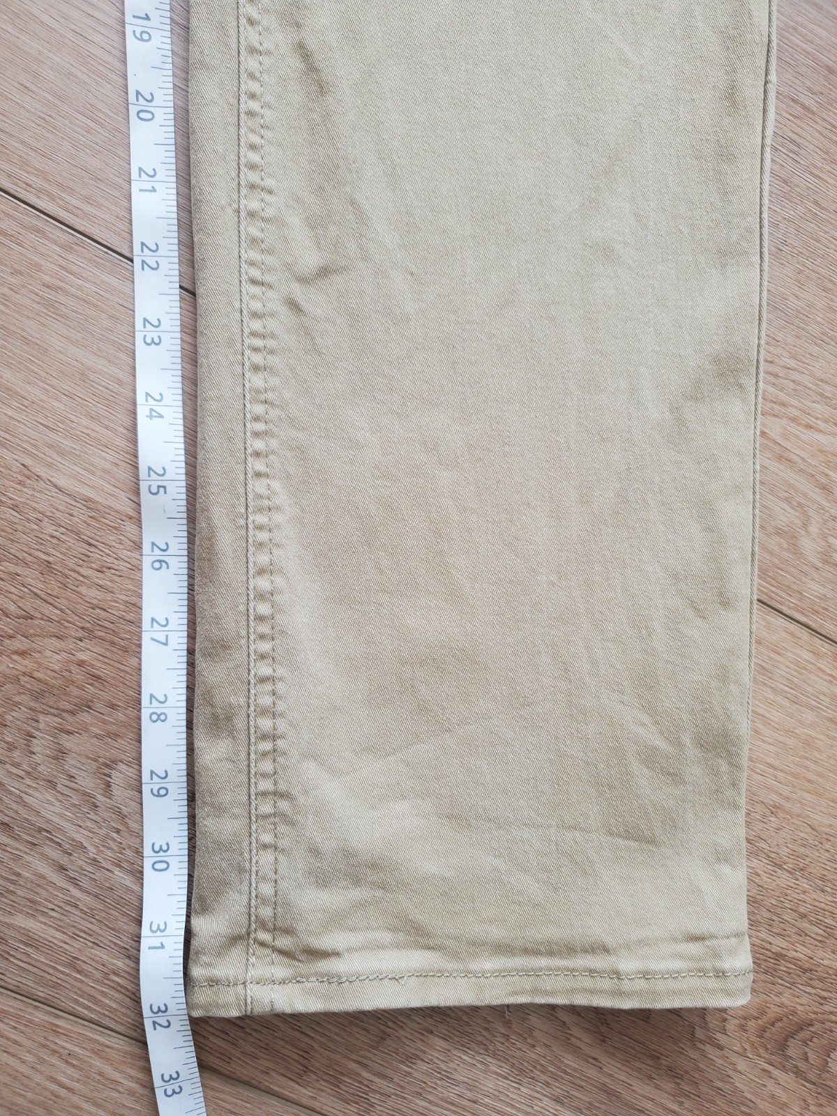 Signature by Levi Strauss & Co Men’s Athletic Straight Beige Stretch Jeans