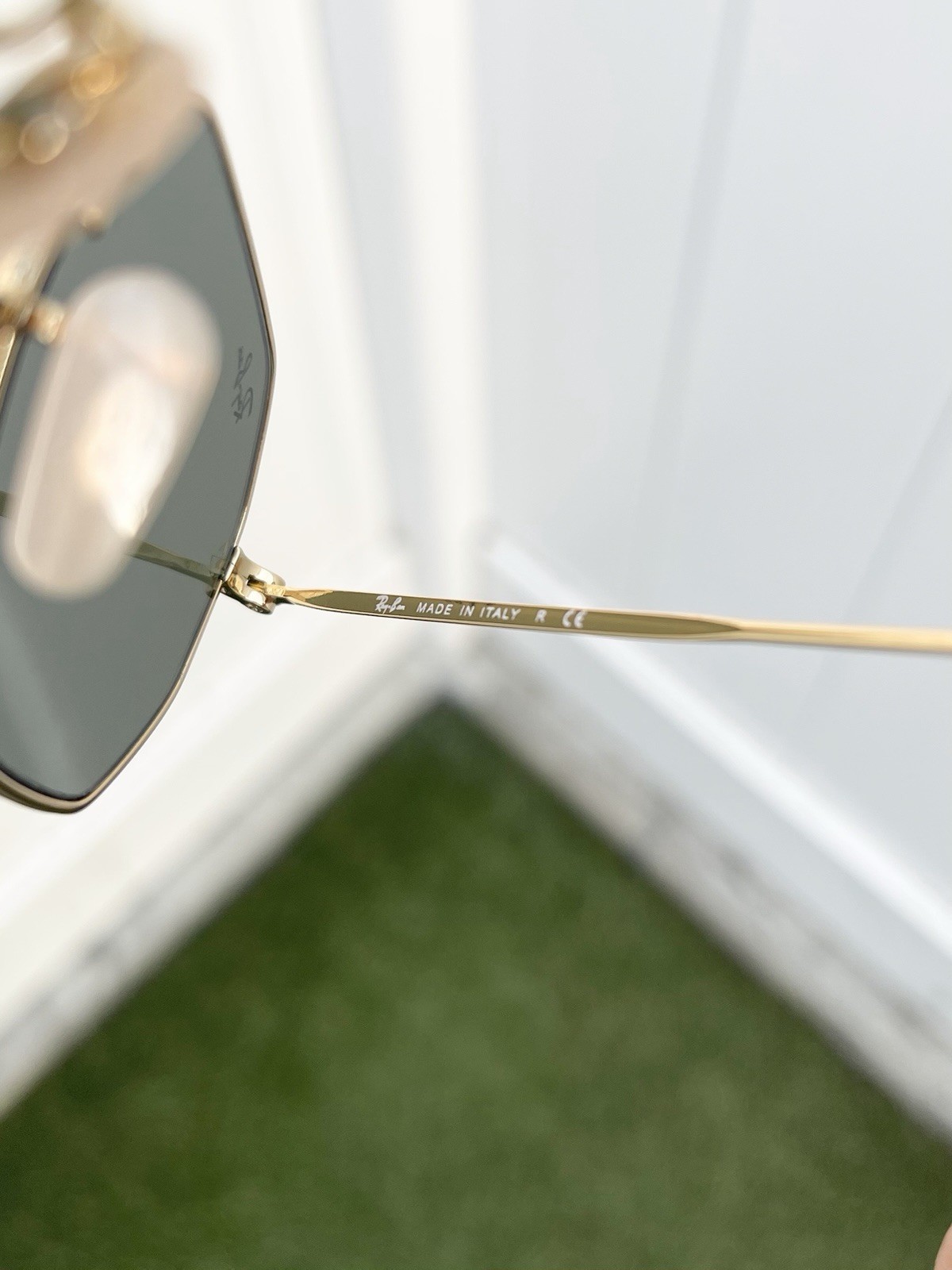 New Ray Ban Octagon Octagonal RB3556 3556 Gold G15 Lens Size 53/21