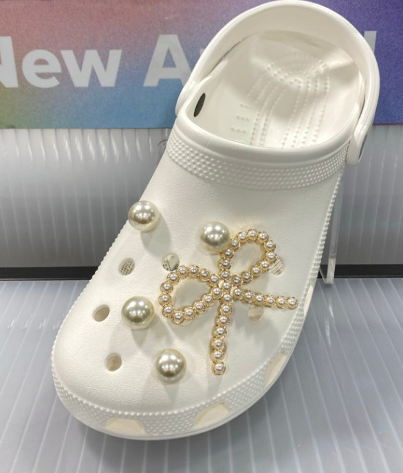 Crocs Jibbitz Pearl RIBBON, Cubic RIBBON Shoe Charm Genuine Crocs + Tracking