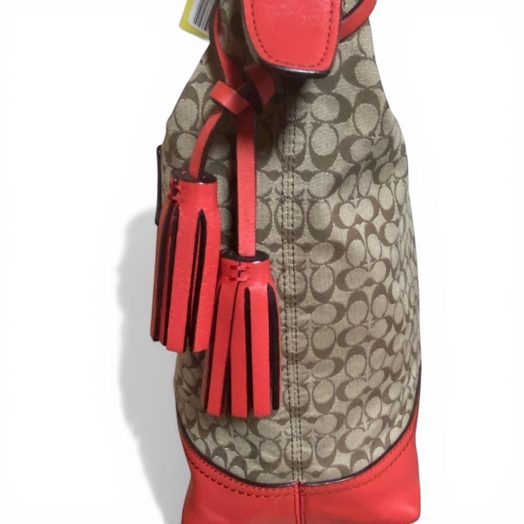 COACH Signature 19918 Shoulder Bag 23a
