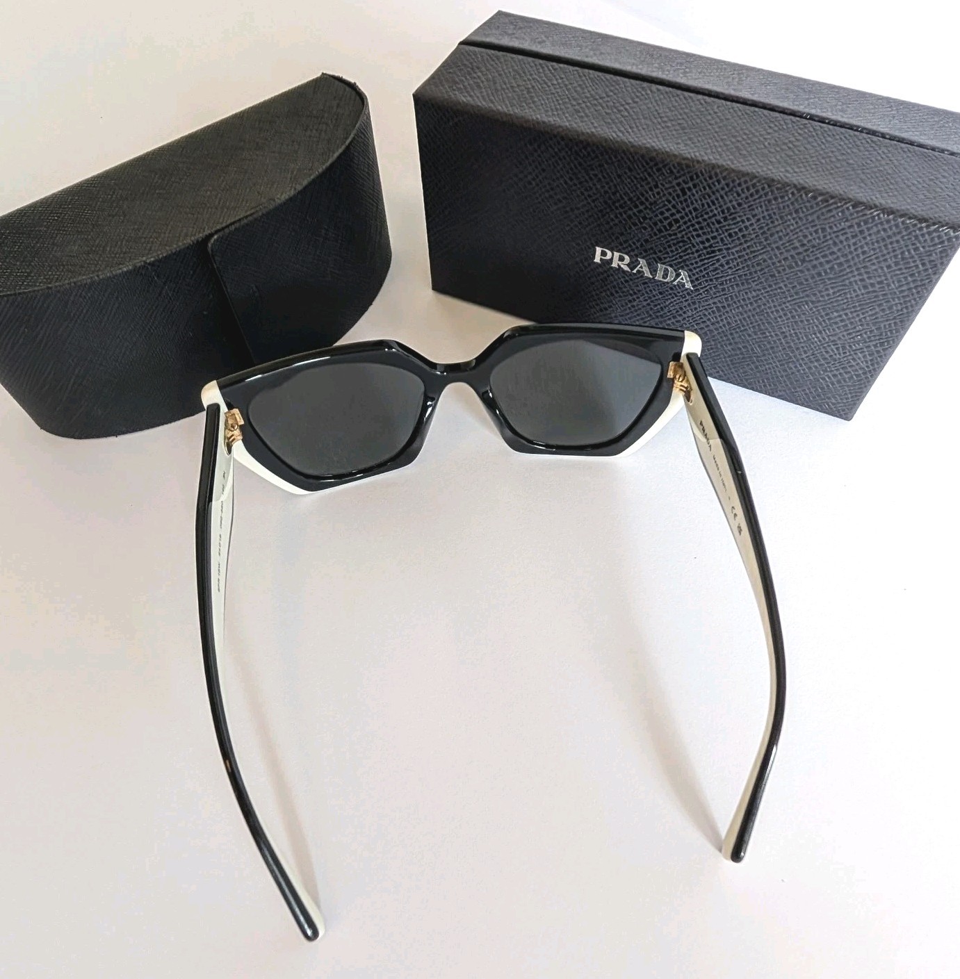 ​Prada Sunglasses Monochrome SPR 15W Black White Geometric PR 15WS 09Q-5S0 New!