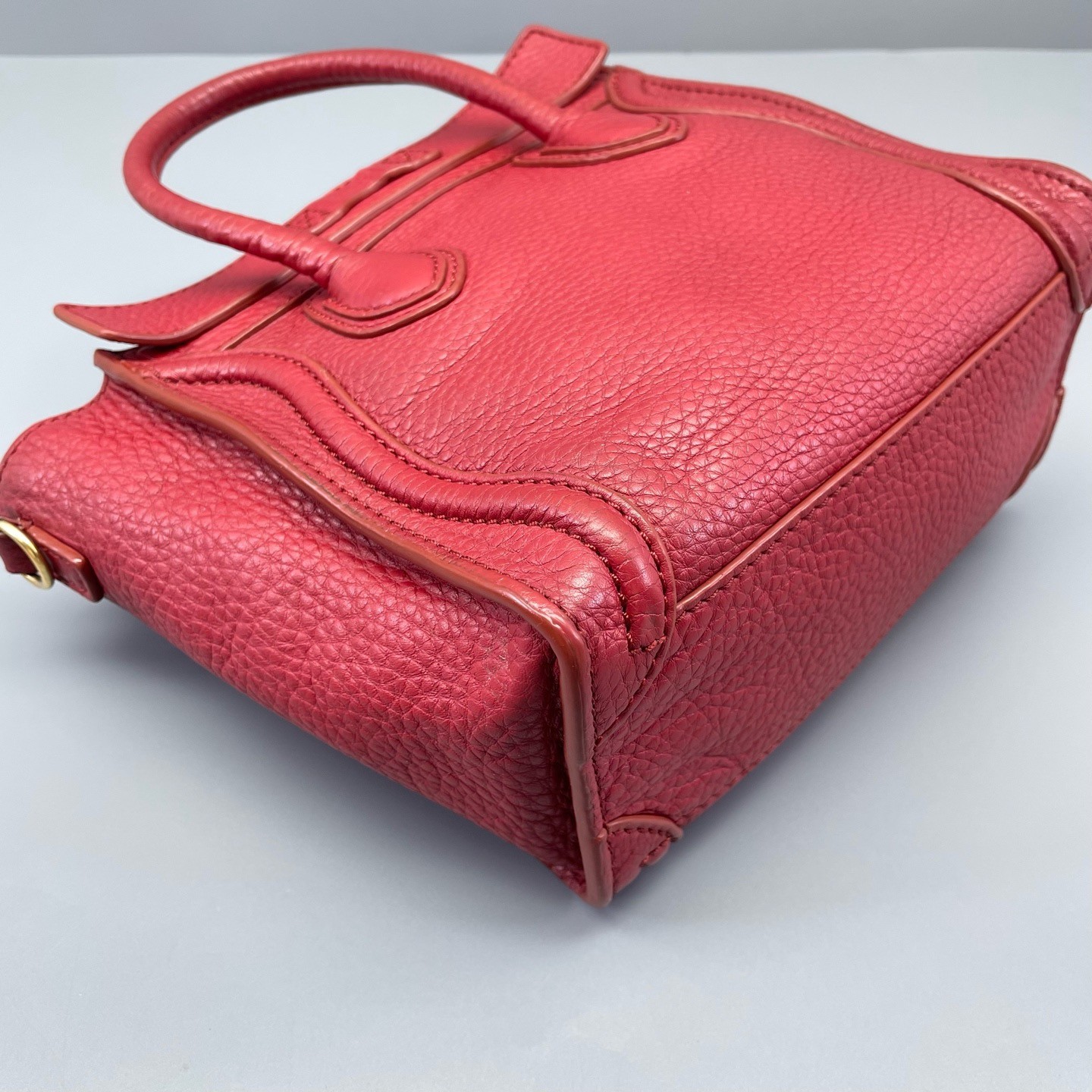 AUTH Celine Luggage Red Pebbled Leather Gold Hardware Handbag Crossbody Bag