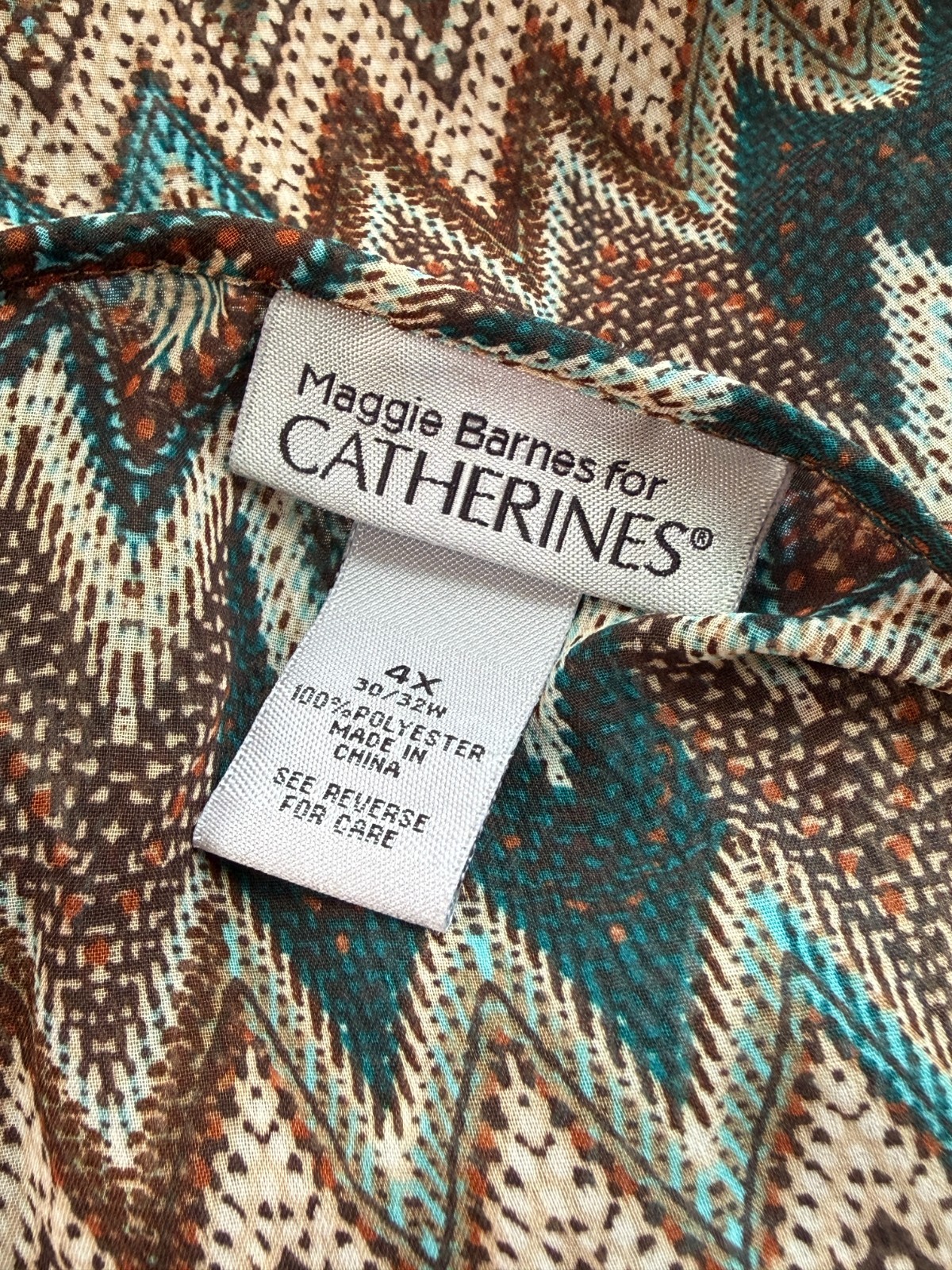 MAGGIE BARNES For Catherines Women’s size 4X Blouse Sheer Zig-Zag pattern 3/4