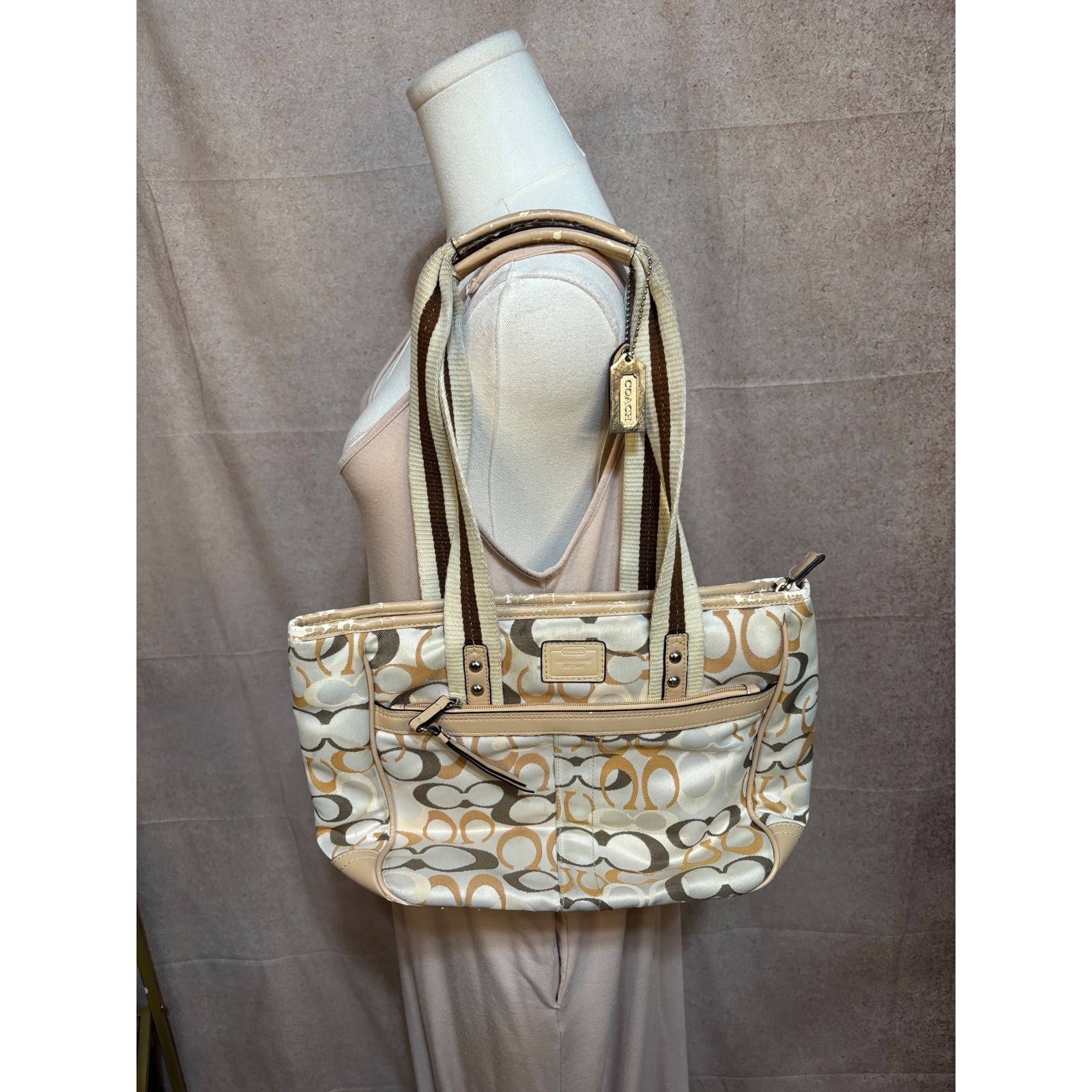 Coach Poppy Signature C Tote Bag Tan Brown Gold Jacquard Shoulder Bag