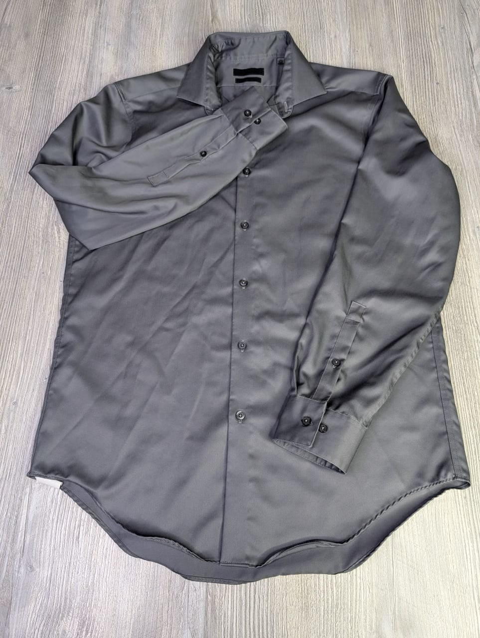 ck Calvin Klein Men’s Slim Fit Infinite Non-Iron Dress Shirt Gray 16.5 32/33