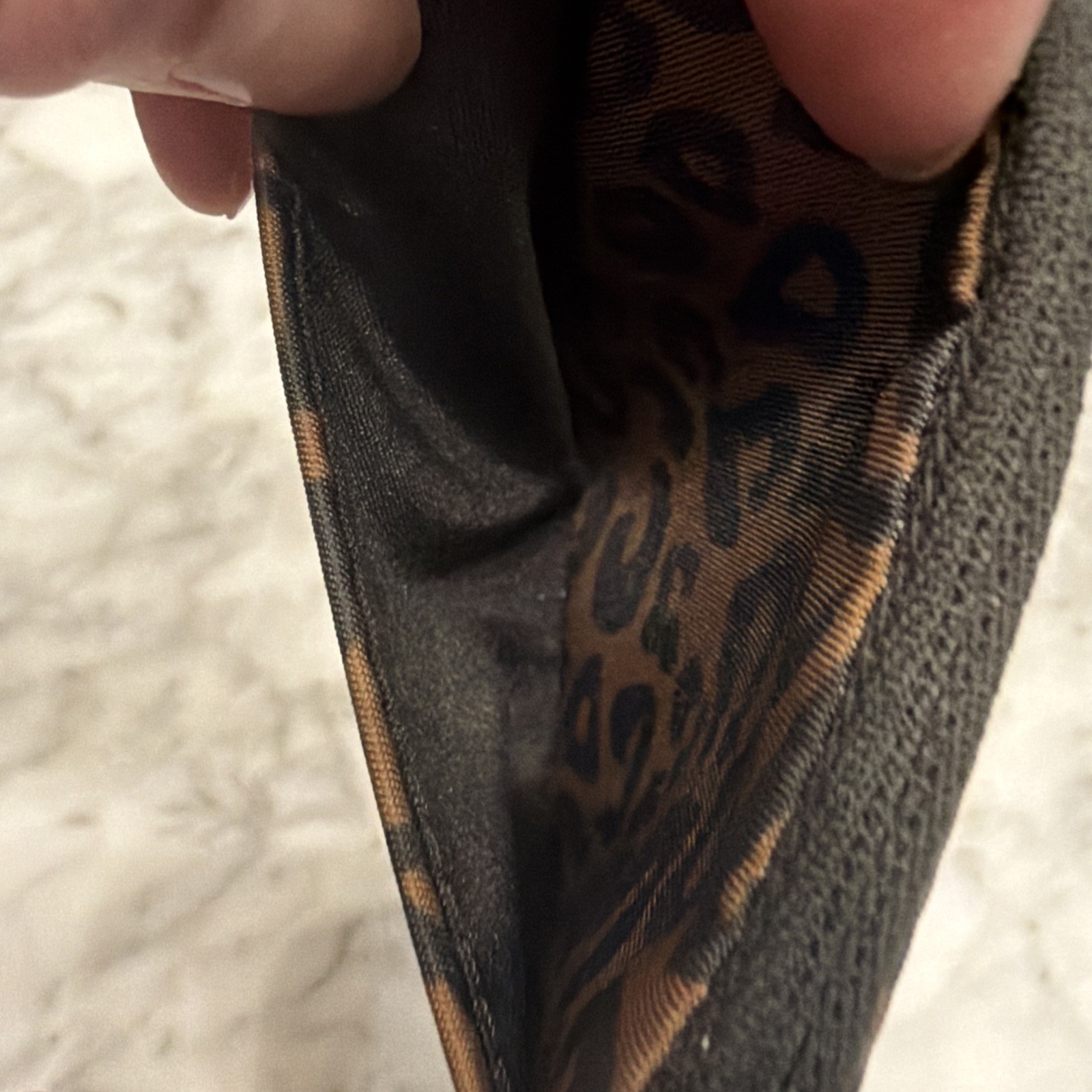 LULULEMON CARD CASE~LEOPARDO MINI DESERT KHAKI Zip Top