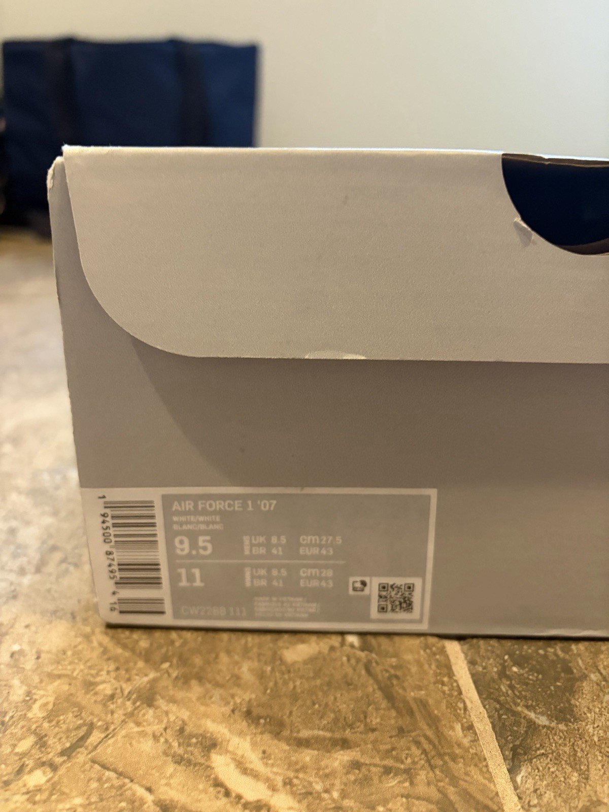 Nike Air Force 1 Size 9.5 ’07 Low Top Triple White Men’s Athletic Sneakers