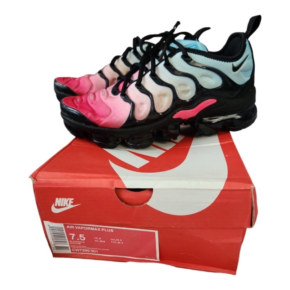 Nike Air VaporMax Plus size 7 PRICE IS FIRM