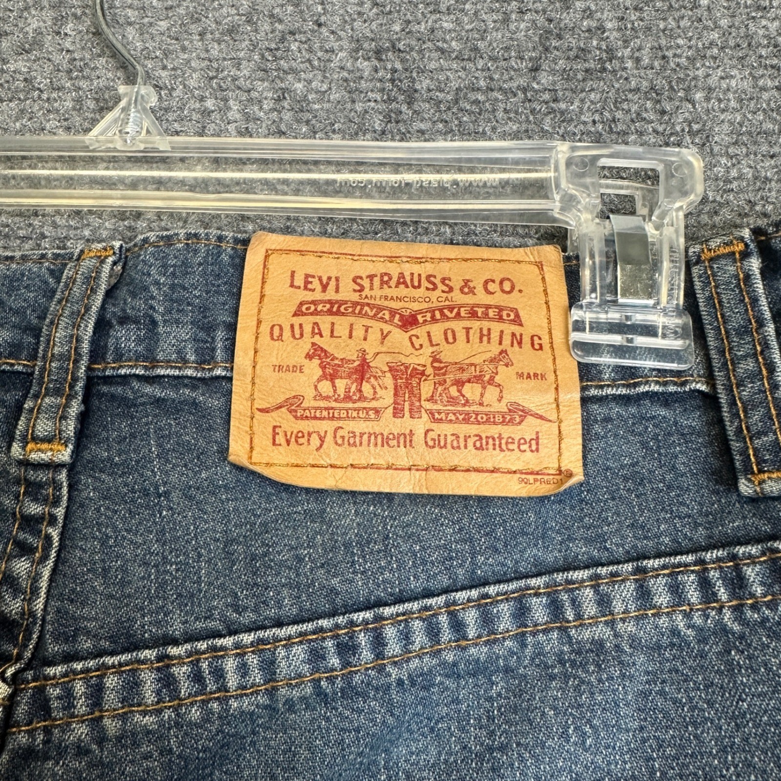 Vintage Levi’s 565 Loose Fit Straight Leg Mens 31×34 Blue Jeans 90s Baggy Denim