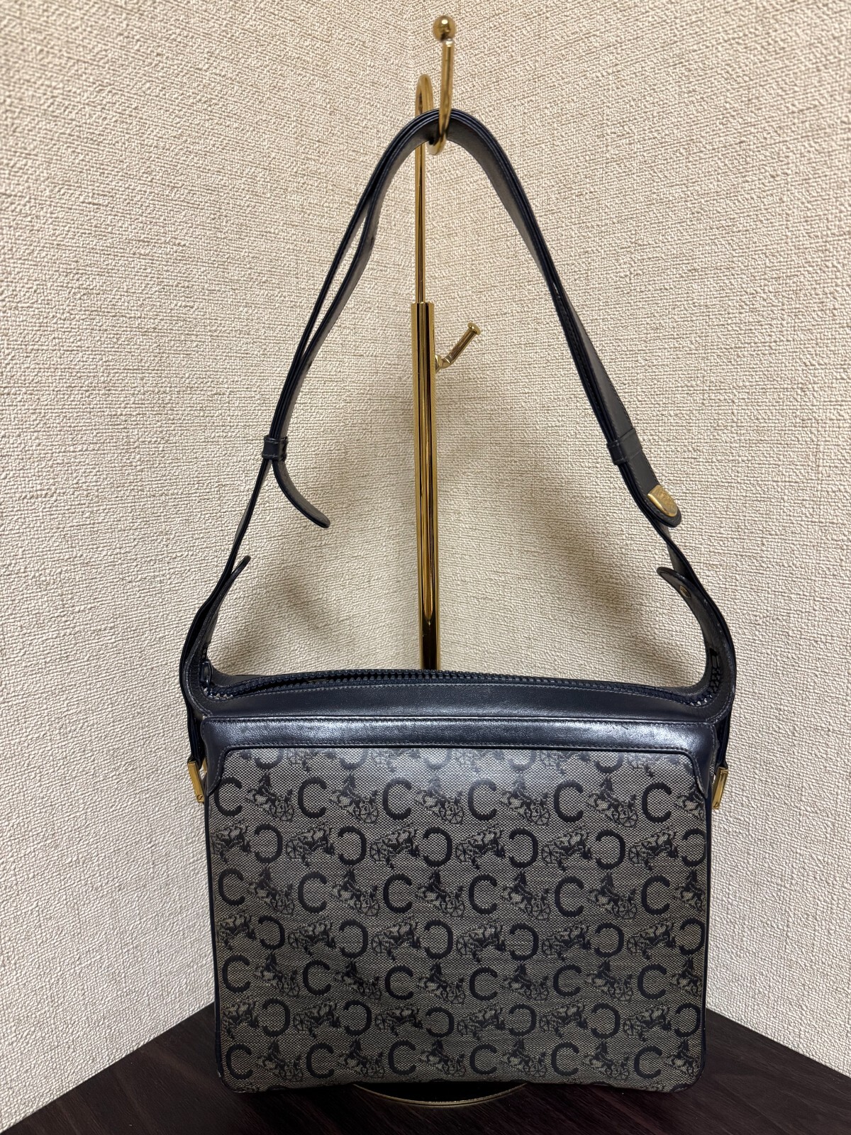 CELINE C Sulky Shoulder Bag Navy Leather Vintage Auth