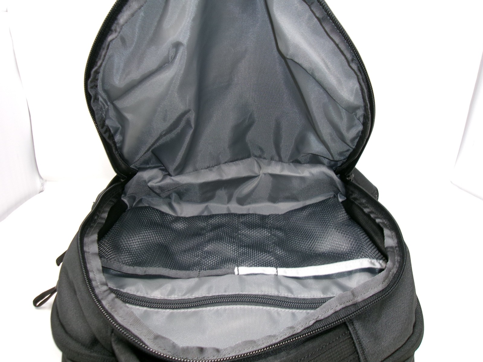 THE NORTH FACE Jester, TNF Black Light Heather/Sulphur Spring, OS – GENTLY_USED