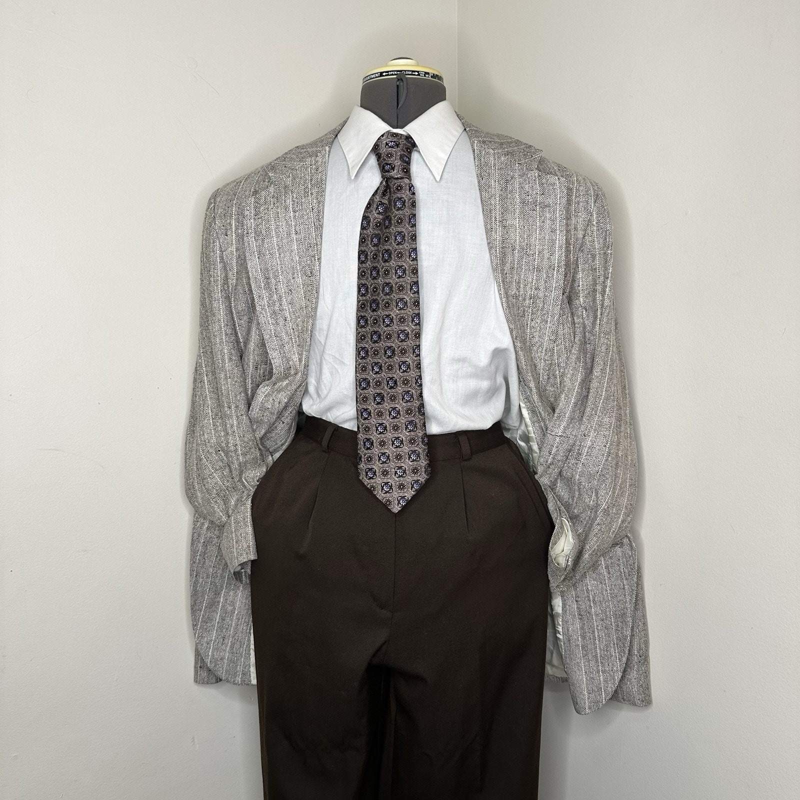 Mens 44L Blazer Silk Gray Striped 2 Button 2XL 48″ Sport Coat Suit Jacket USA