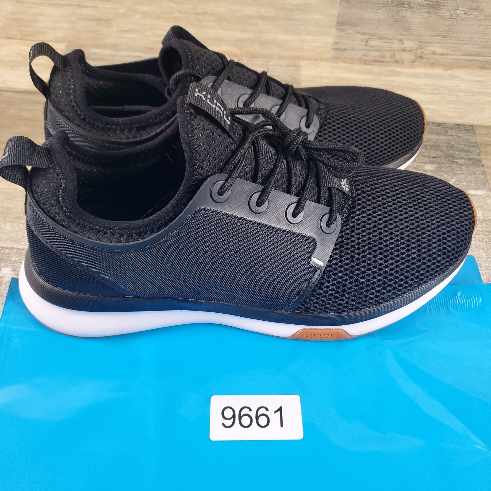 KURU Atom Womens Shoes Sz 9.5 M Running Jet Black White Gum Lace-Up Sneakers