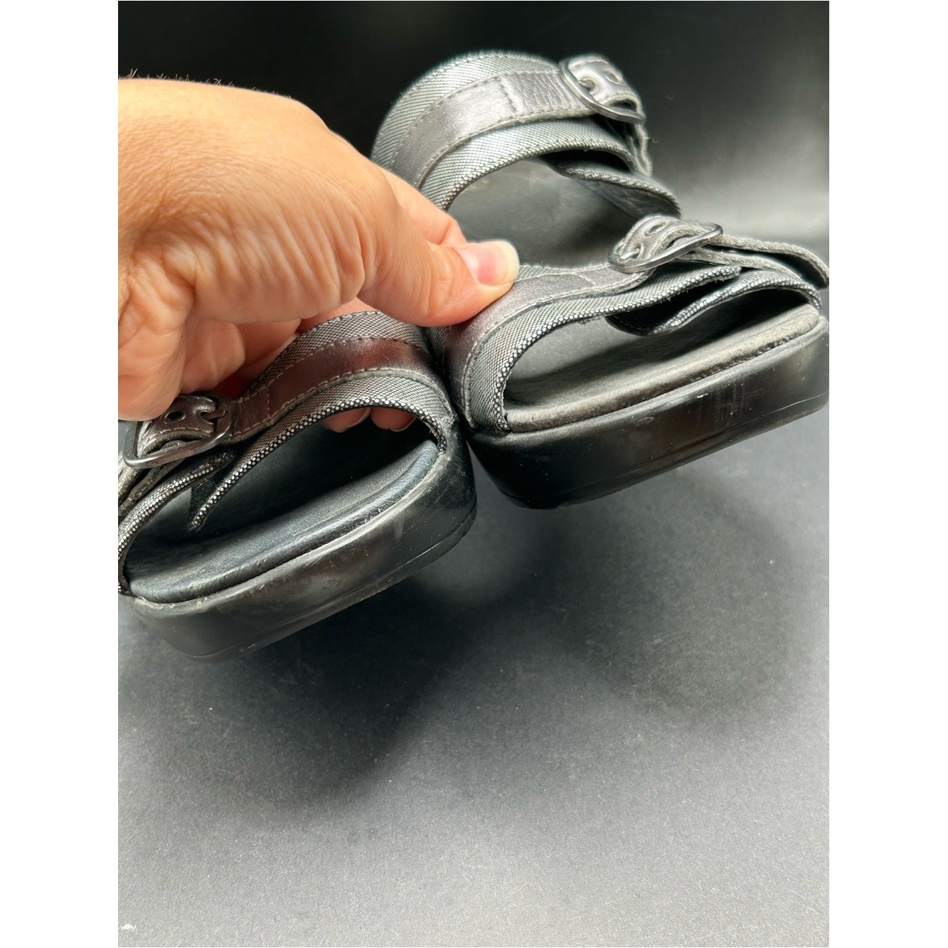 Dansko Jessie wedge sandals in a metallic pewter size 38