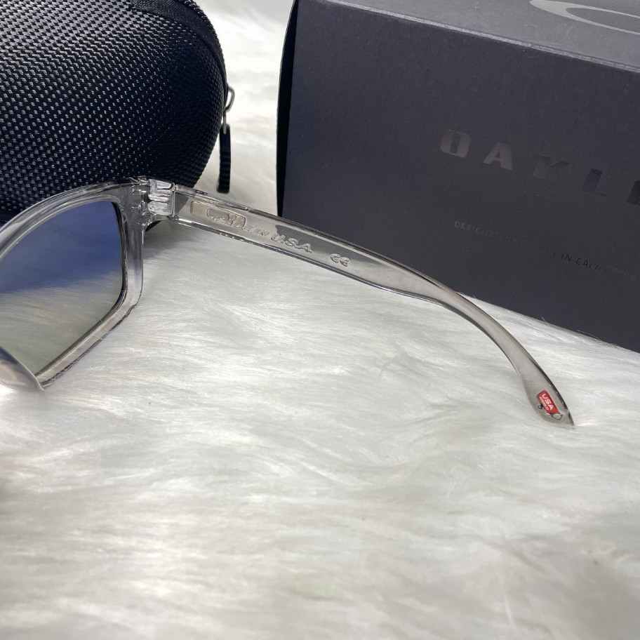 NEW Oakley Holbrook Sunglasses Grey Smoke Clear Frame Blue Mirror Polarized Lens