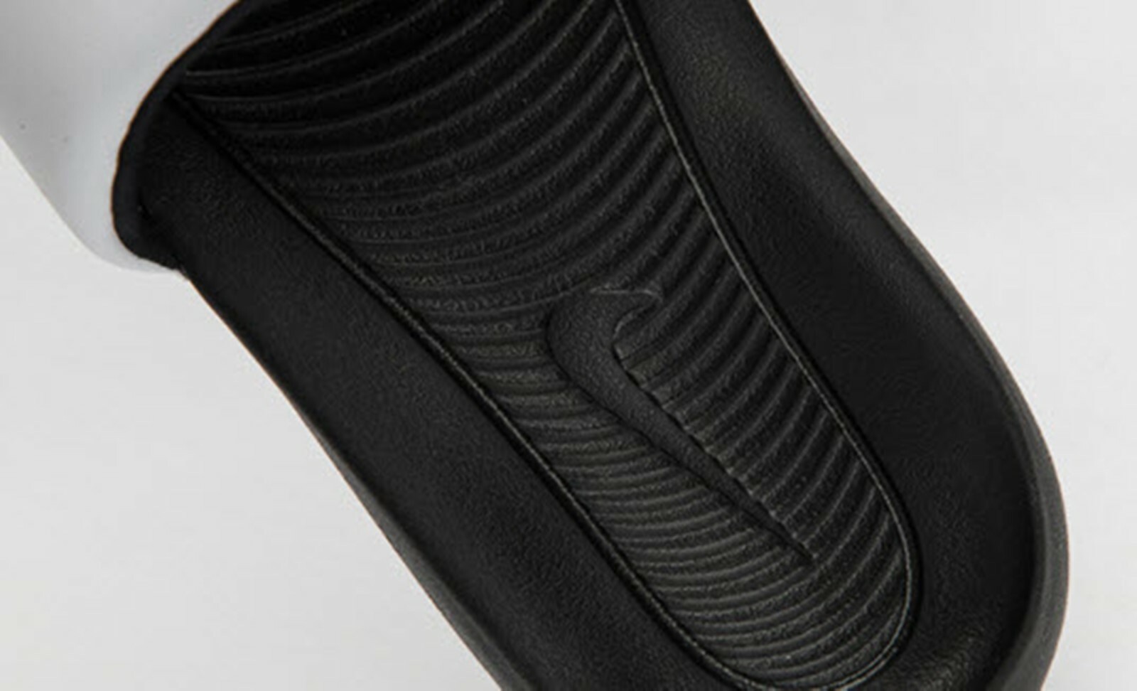 Nike Men Victory ONE Slide Slipper Shoes Black Beach Casual Sandals CN9675-005