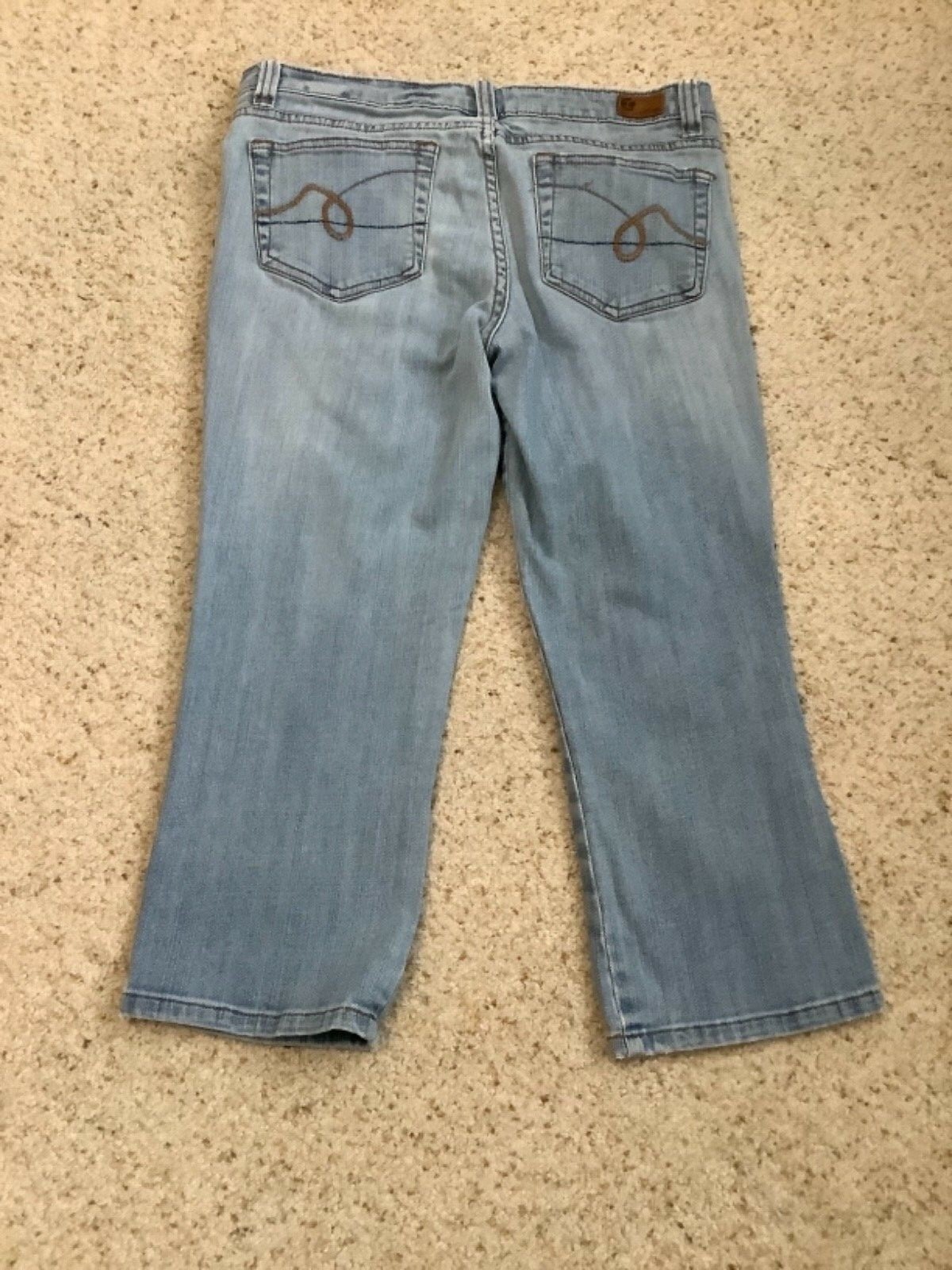 Refuge Stretch Juniors Slightly Distressed Denim Jeans Size 11 (34 X 22 1/2)