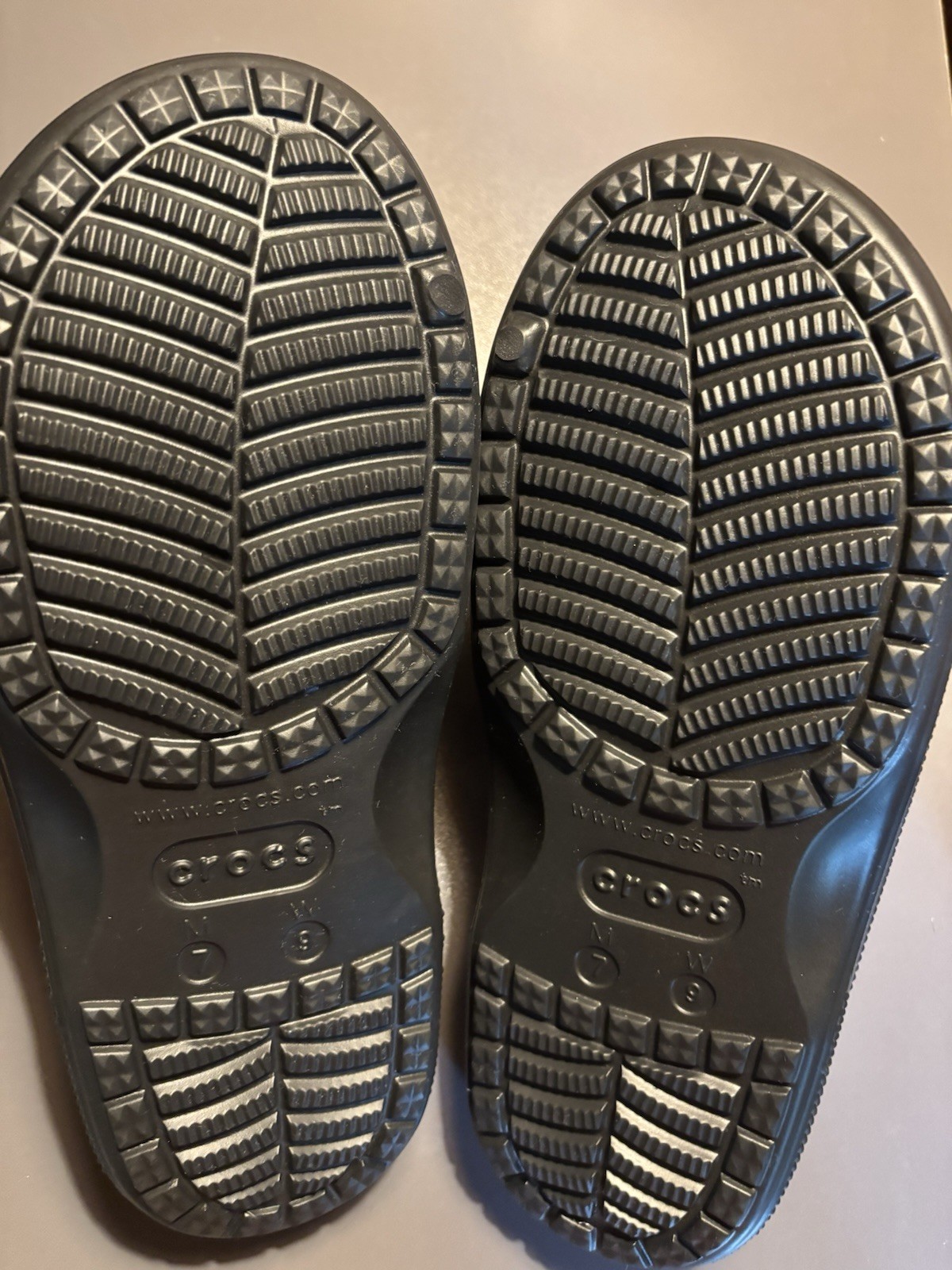 Crocs Unisex Black Baya Slide Sandals Two Strap Men’s Size 7 Women’s Size 9 New