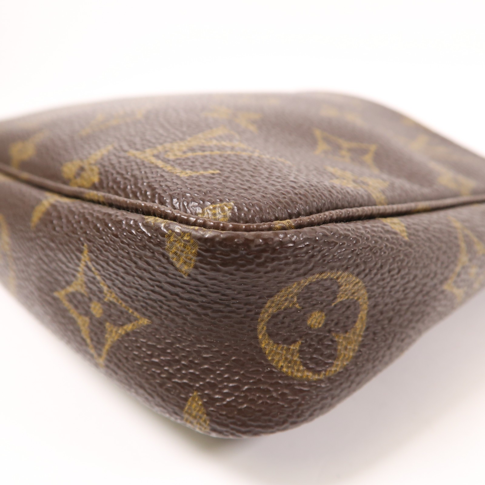 LOUIS VUITTON LV GHW Pochette Accessoires Pouch Handbag Monogram Brown