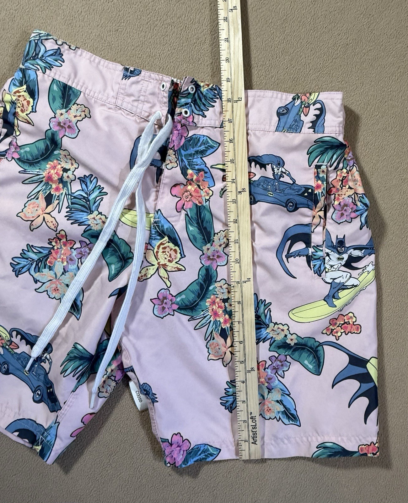 Batman Men’s Pink Floral Board Shorts Swim Trunks Lined Pockets M