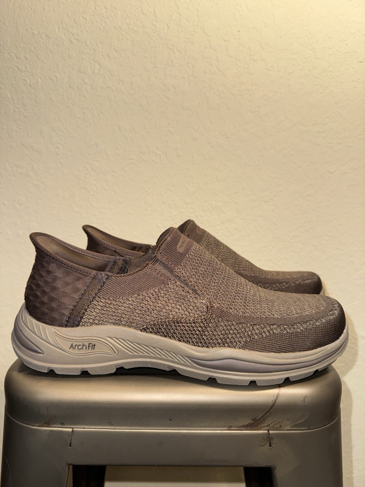 Skechers Men’s Slip Ins Relaxed Fit Arch Fit Motley Atlee Brown Shoes Sz 10 New