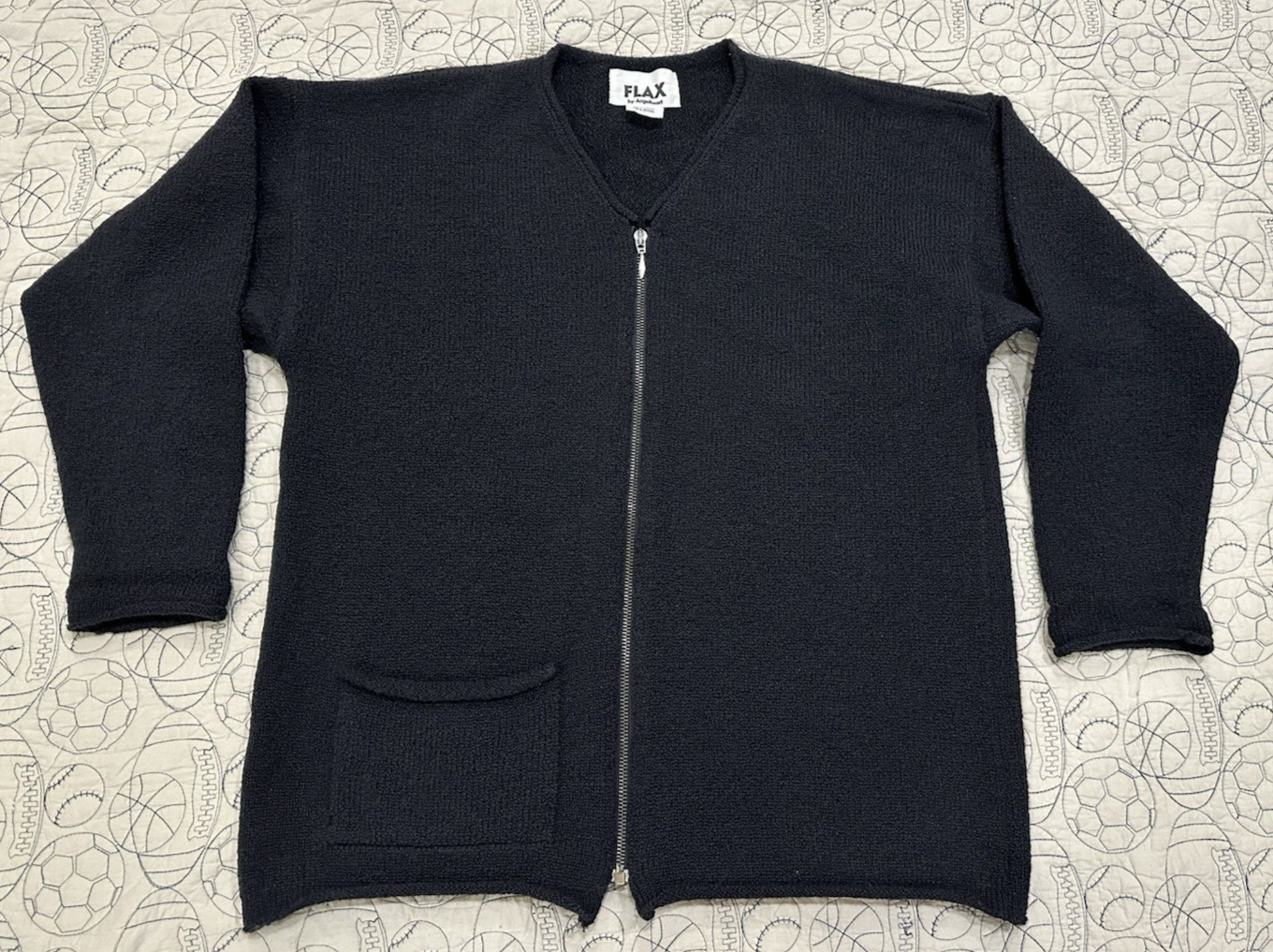 FLAX Women 100% wool black Sweater Size S/M pocket