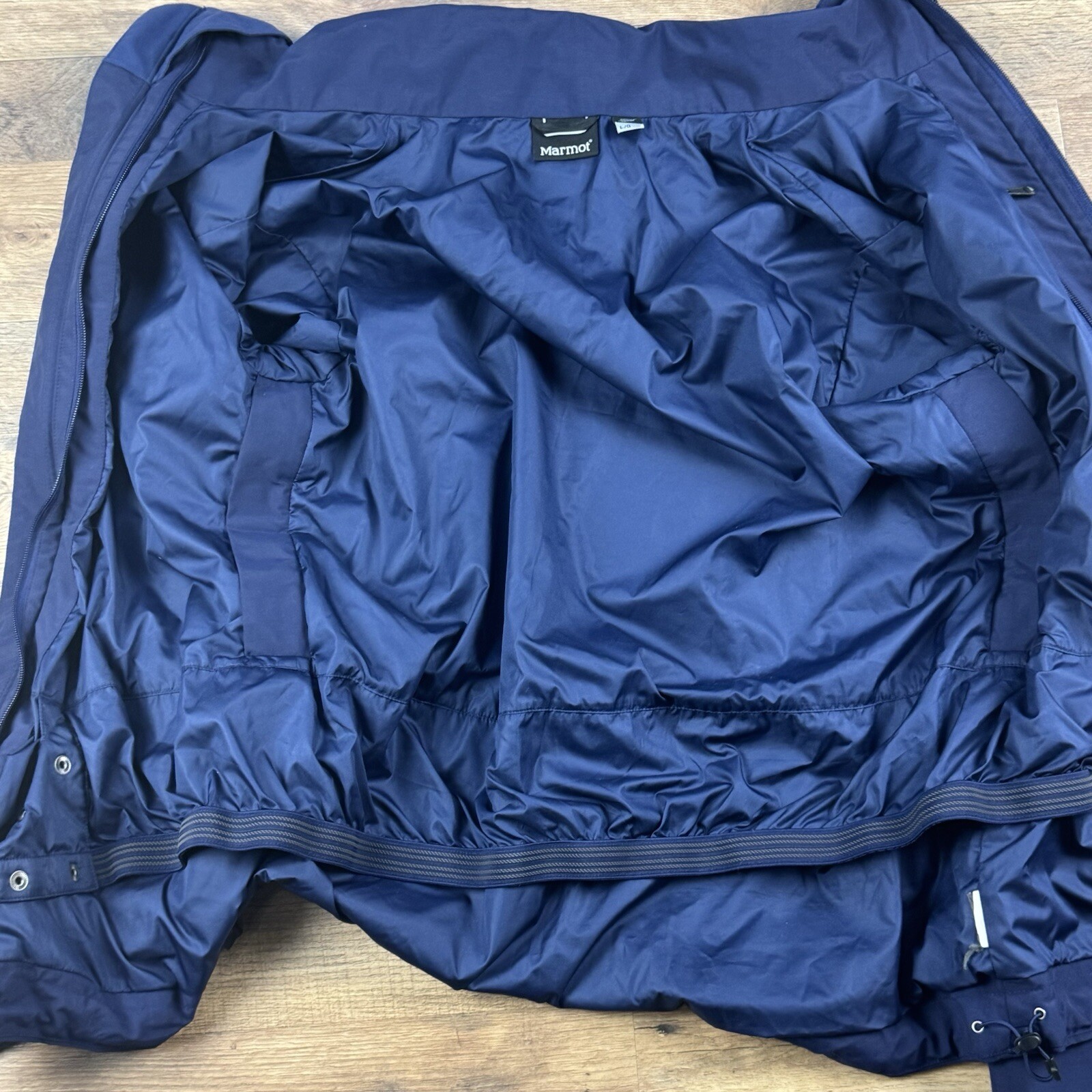 Marmot Women’s Size Large Shell Jacket Blue Chest Zip Pockets