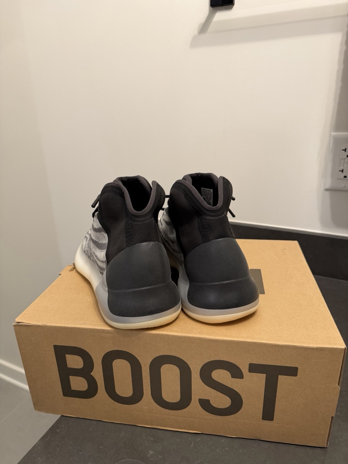 Adidas Yeezy QNTM Quantum OG Size 9.5