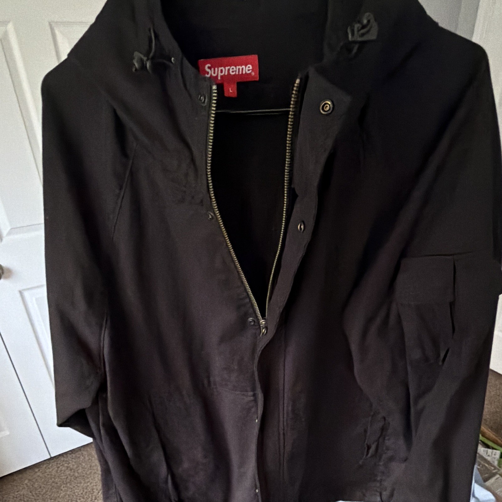 Supreme Men’s Black Hooded Parka Jacket L Zip/Snap Embroidered Logo Pockets
