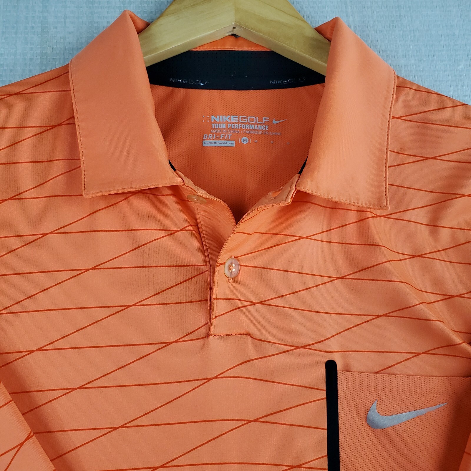 NIKE GOLF Size Medium Orange Pocketed Grid Tour Performance Mens Polo Shirt