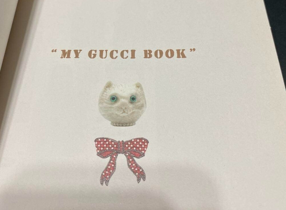 GUCCI Notebook Oggi collaboration Japan Limited Edition Height 19 cm