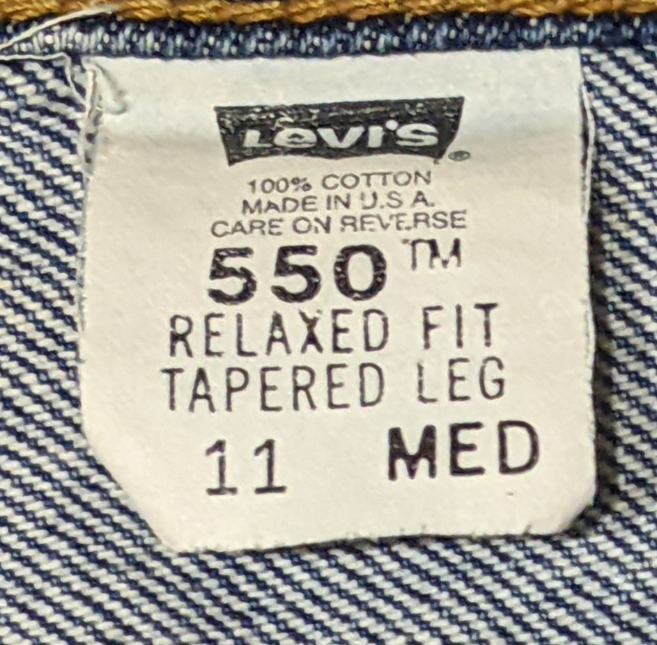 Vintage 90s Levi’s 550 High Waist Mom Jeans 11 (28×30) Relaxed Grunge Denim 1996
