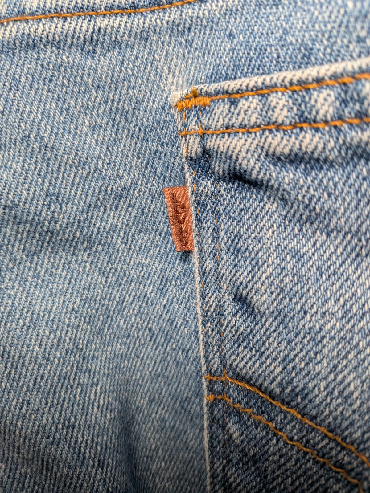 Vintage 1990s Levi’s 540 Flex Relaxed Fit Jeans Mens 38×32 Made In USA Brown Tab
