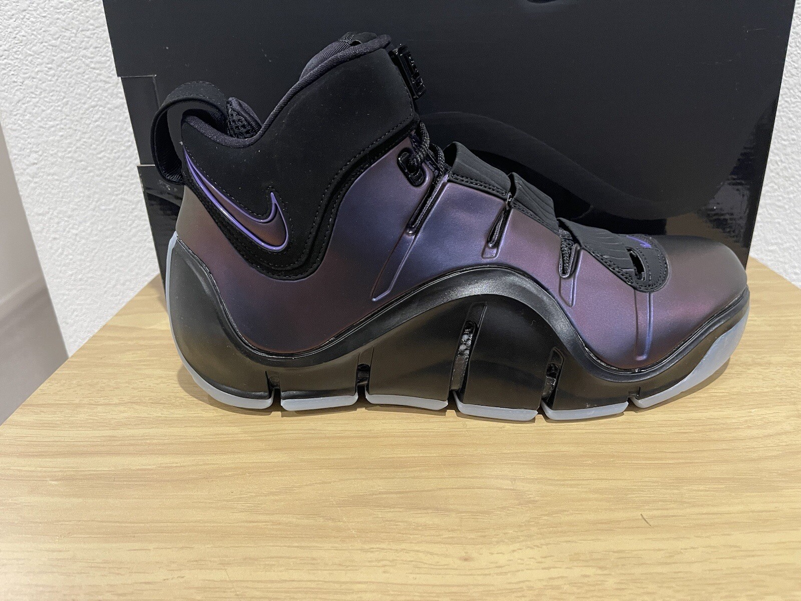 Nike Zoom LeBron 4 Eggplant/Varsity Purple – FN6251-001 Mens size 10 New in Box