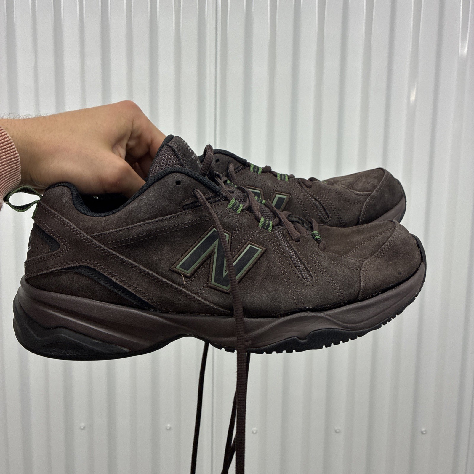 Size 10.5 D – New Balance 608 V4 Brown suede – READ !