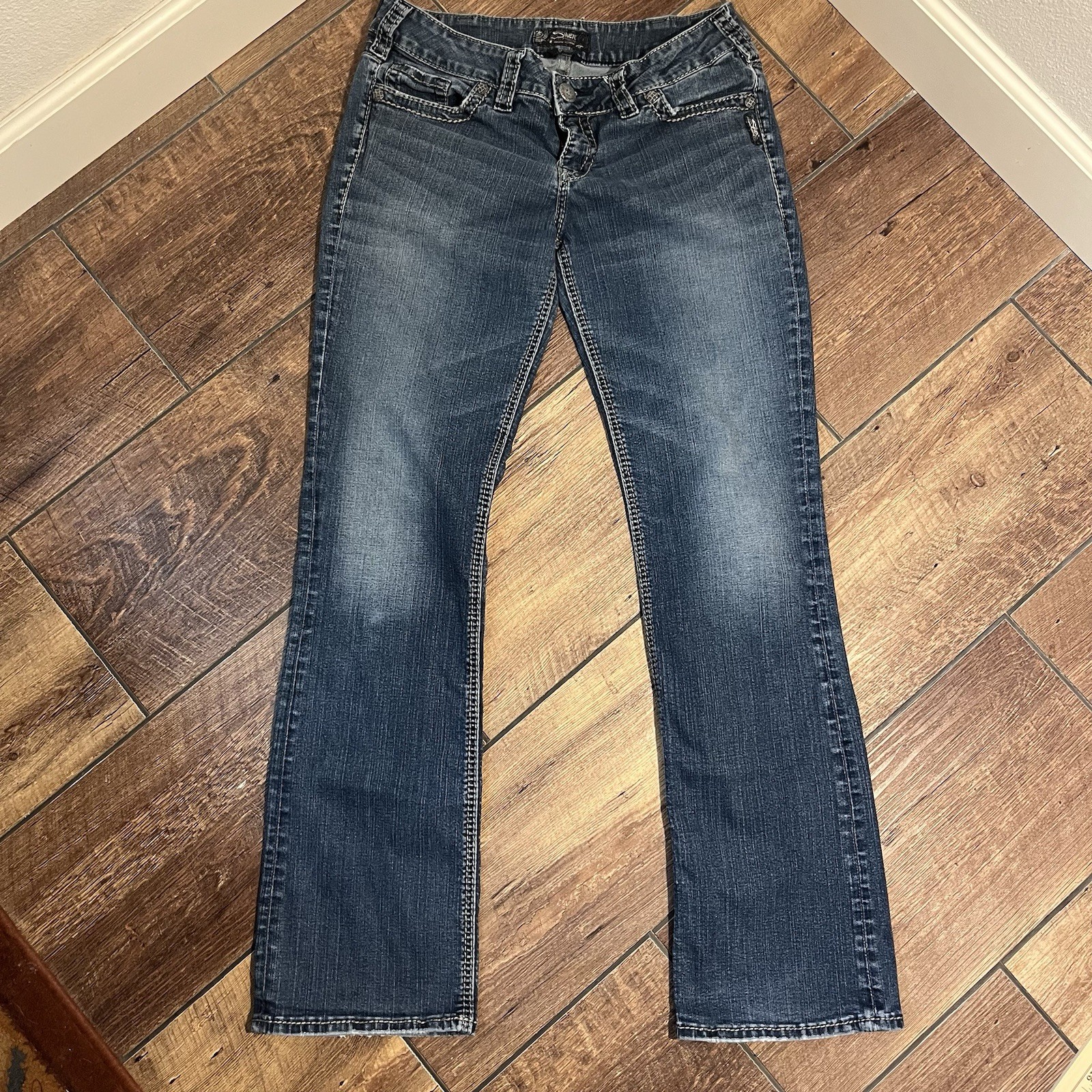 Silver Jeans Suki Women’s Size 31 X 33 Mid Rise Boot Stretch Blue Denim Cowboy