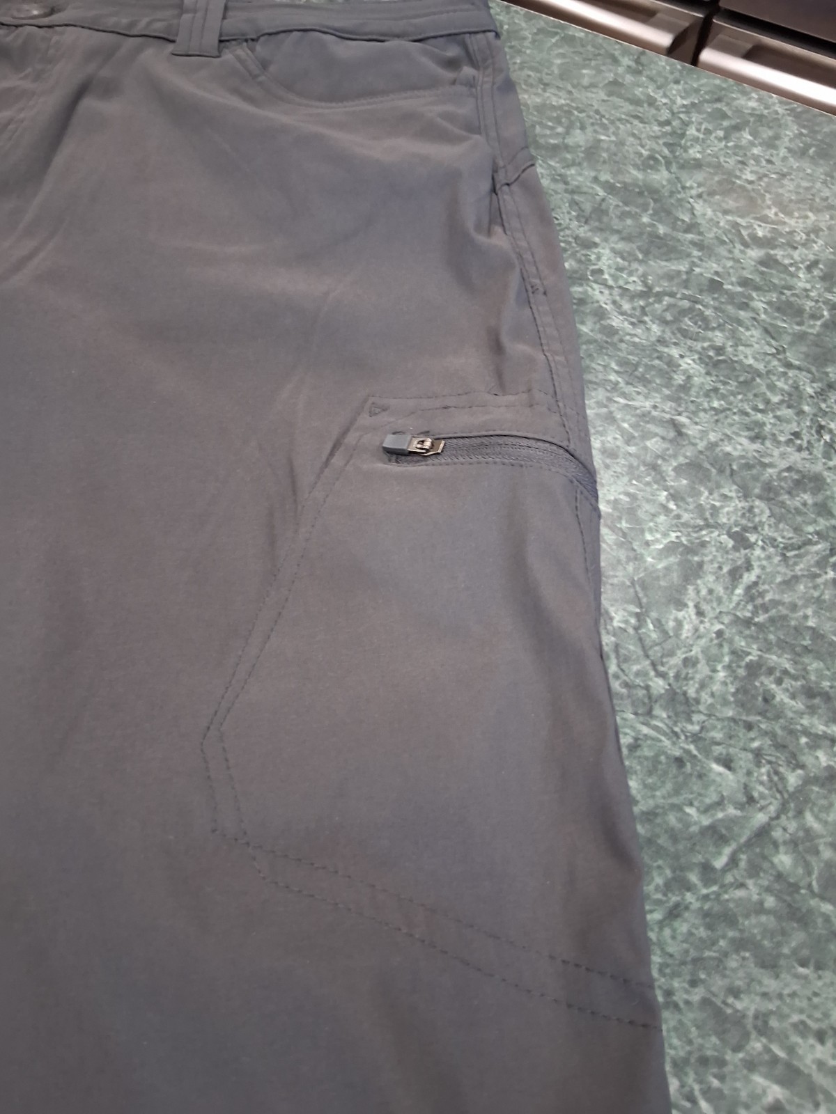 Eddie Bauer 16 Waterproof Rainier Tech Capri Active Pants UPF 50 Lightweight NWT