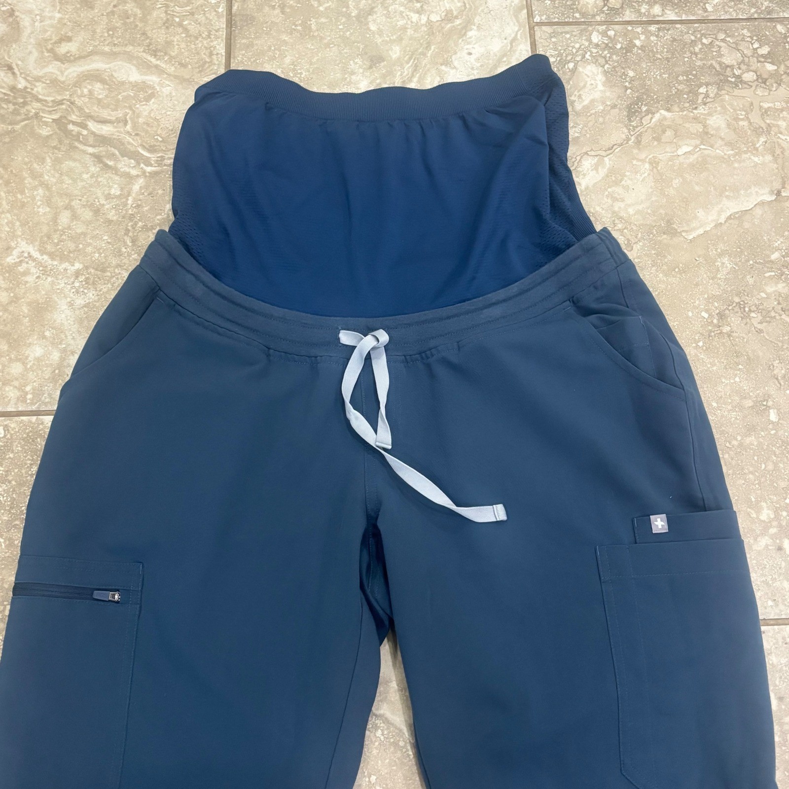 FIGS Yola Maternity Scrub Pants Navy Blue Cargo Straight Leg W22SW2033 Large