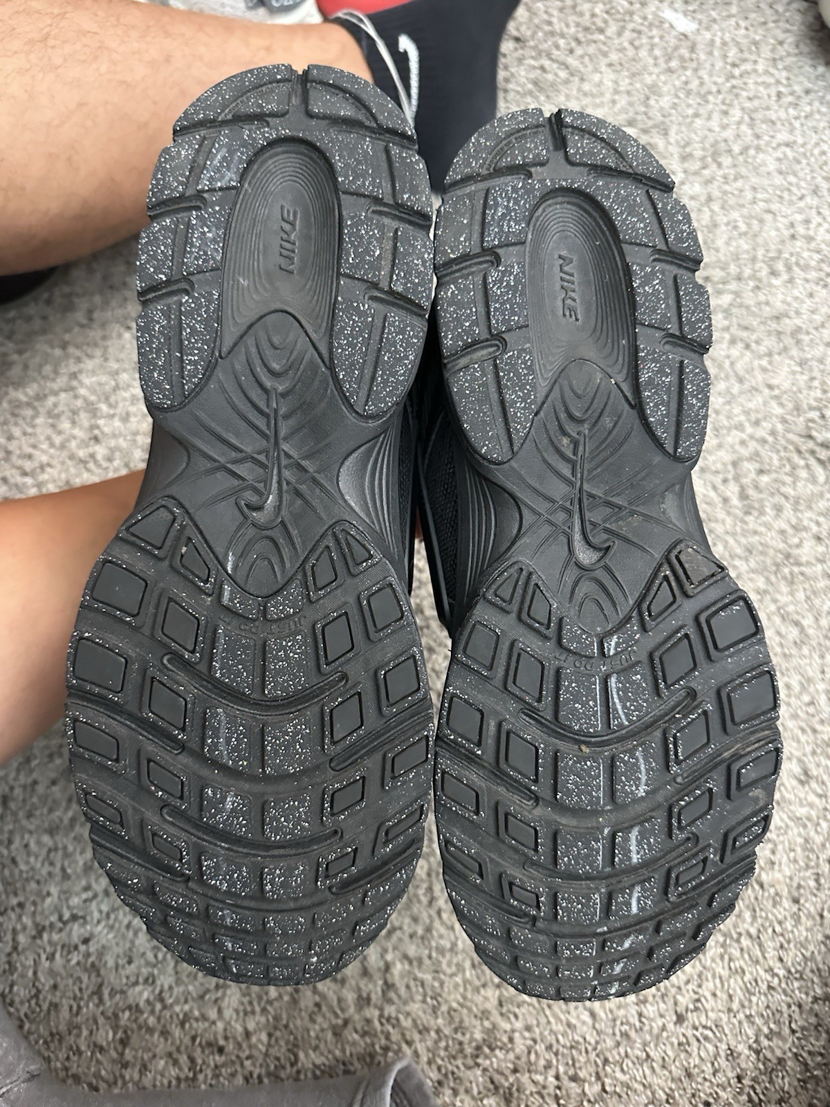 Nike V5 RNR Black Anthracite Triple Black Cat Vanta Oynx – Size 10