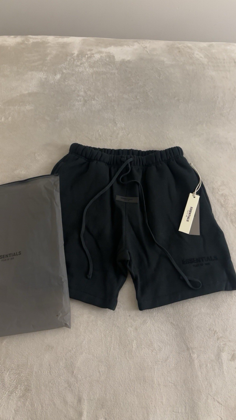 GALLERY DEPT. Grey Paint Splatter Logo Shorts Men’s Size M