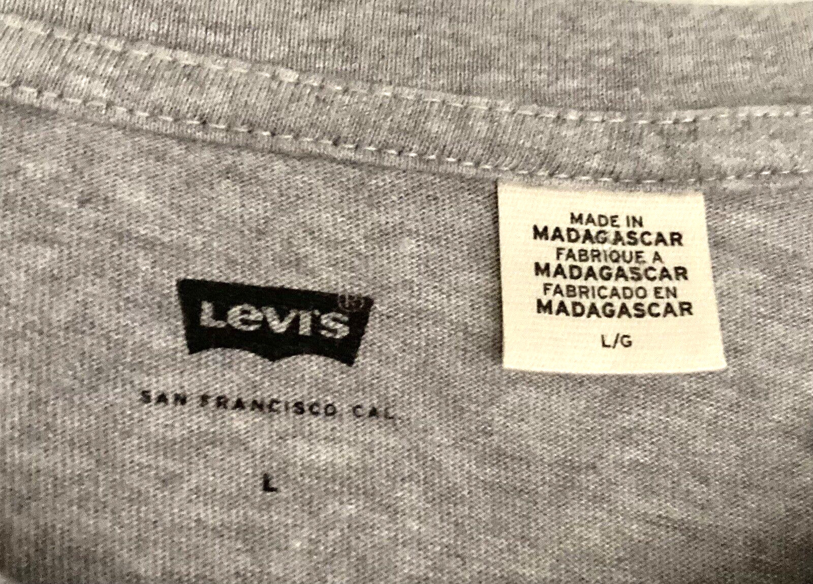 Levi’s Rainbow Logo T Shirt Large Gray Cotton Men’s