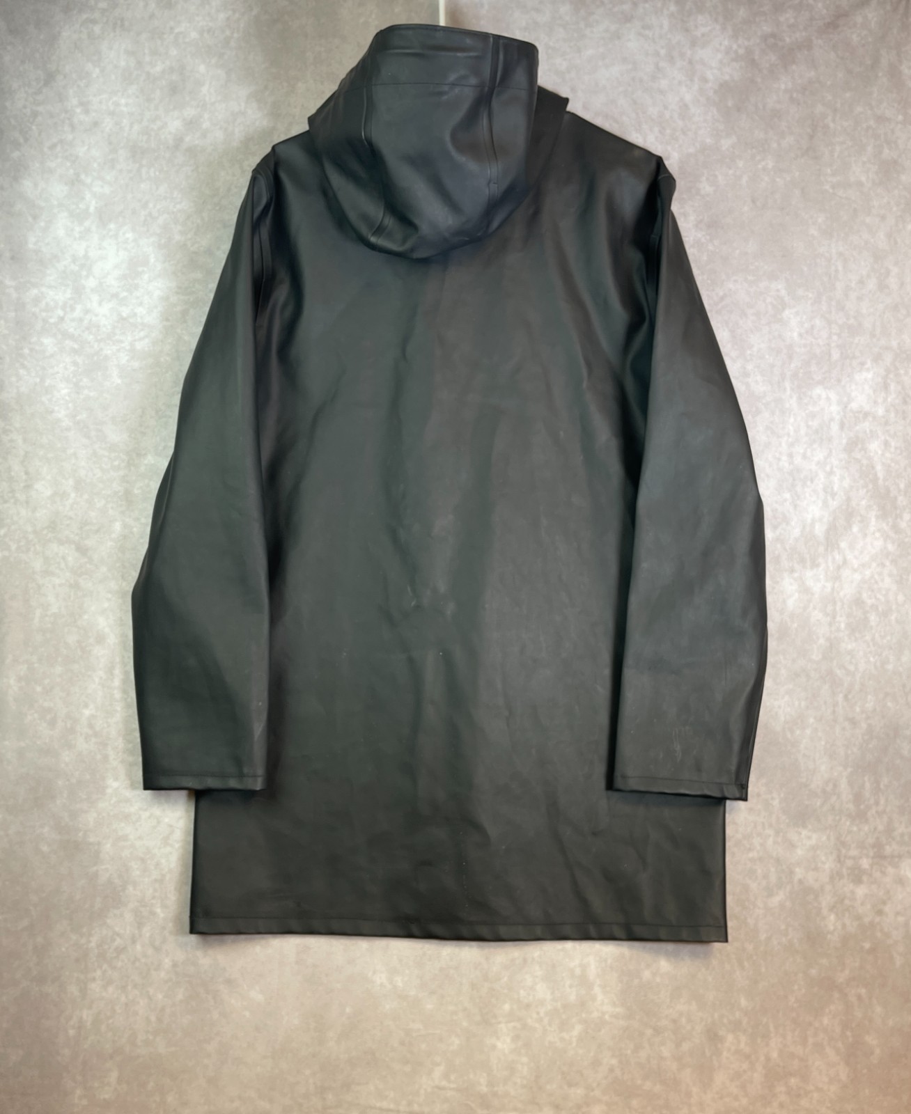Stutterheim x Volvo Raincoat Jacket Mens Small Black Waterproof Hooded Limited