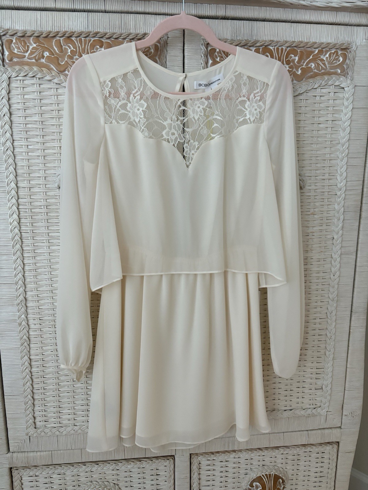BCBG Generation Ivory Floral Lace Cut Out Back Mini Flare Dress Size Small