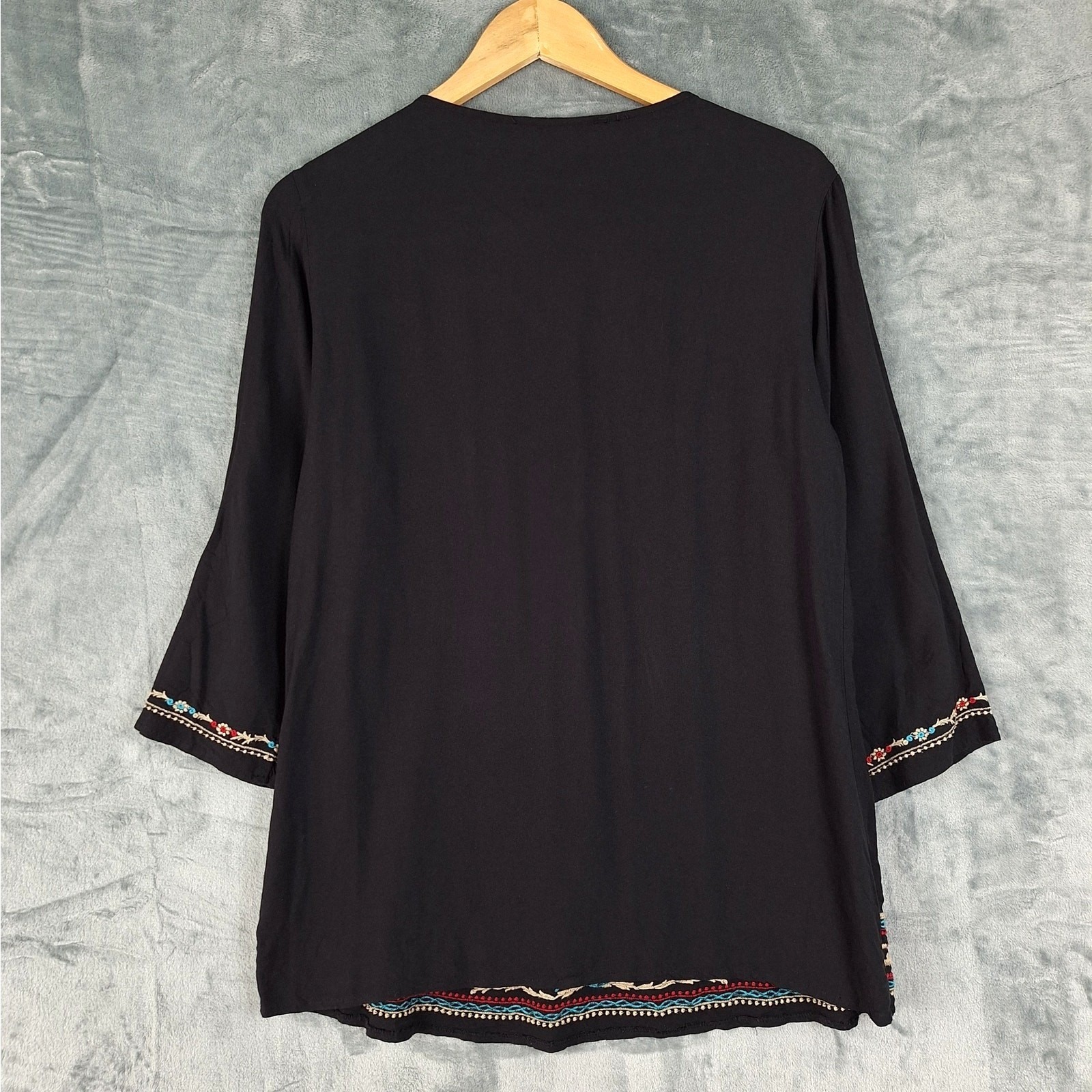 Womens Top Medium Boho Peasant Embroidered Floral Hippie Retro Festival Tunic