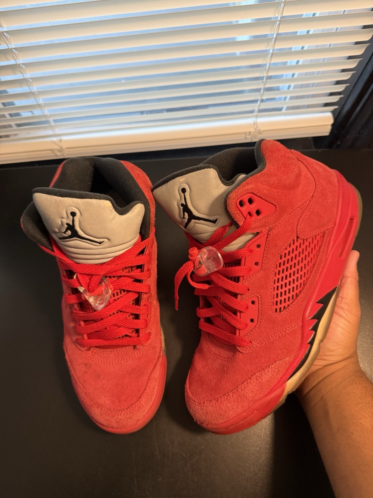 Air Jordan 5 Retro Red Suede Size 9 Good Condition