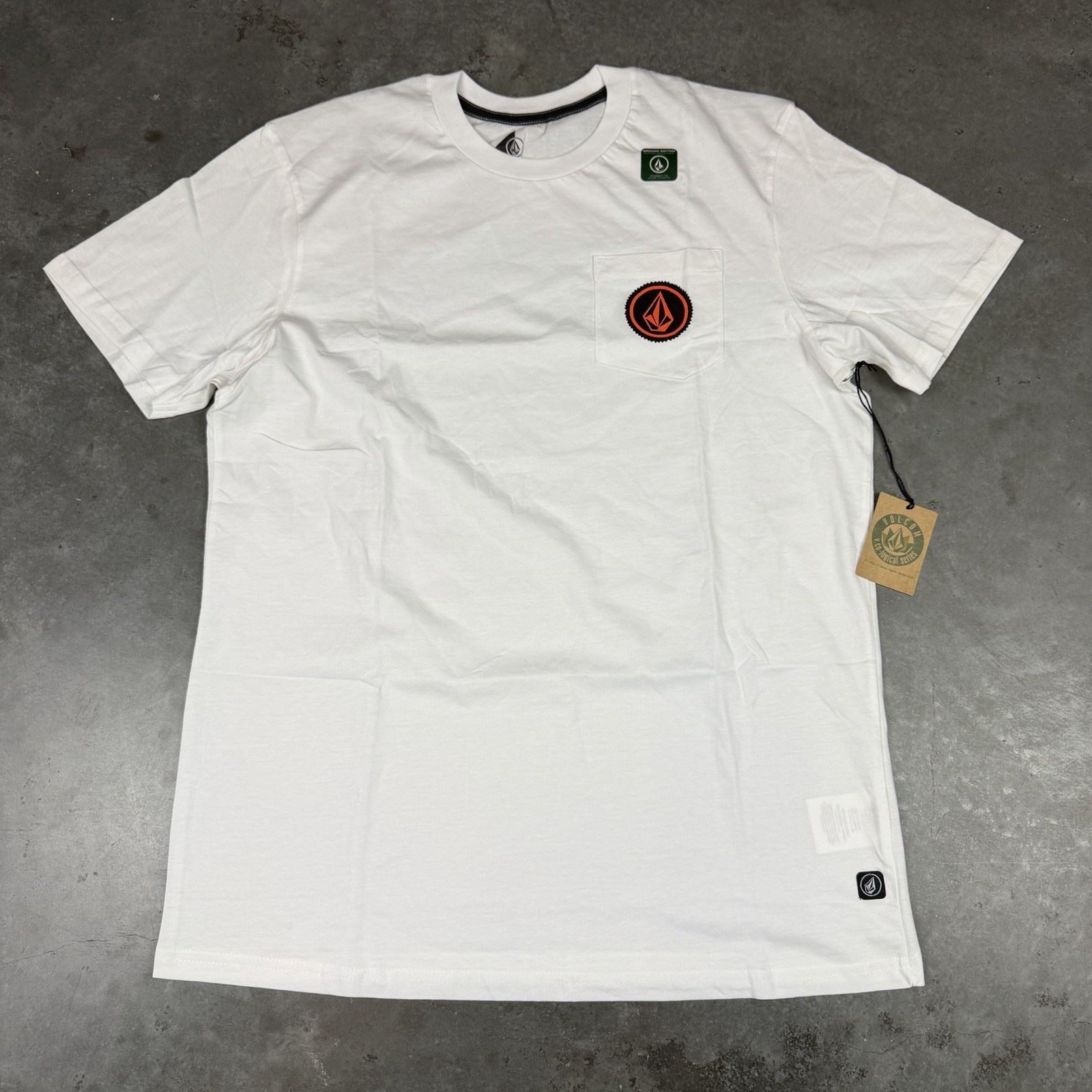 Volcom T Shirt Mens Medium White Pocket Basic NWT
