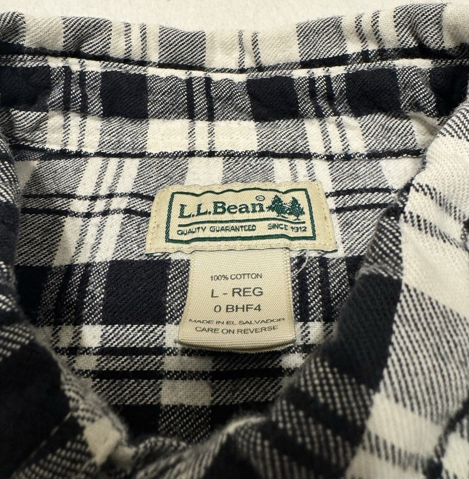 LL Bean Vintage Flannel Button Shirt Black & White Size L-Regular Model BHF4